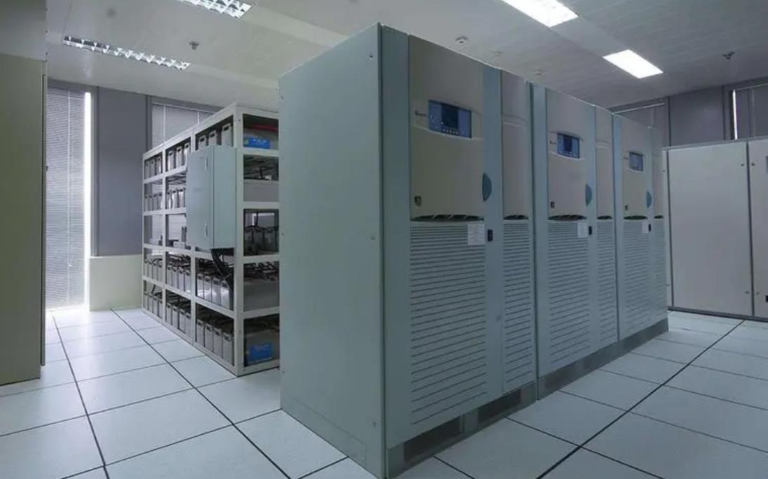 平定UPS 电源的分类